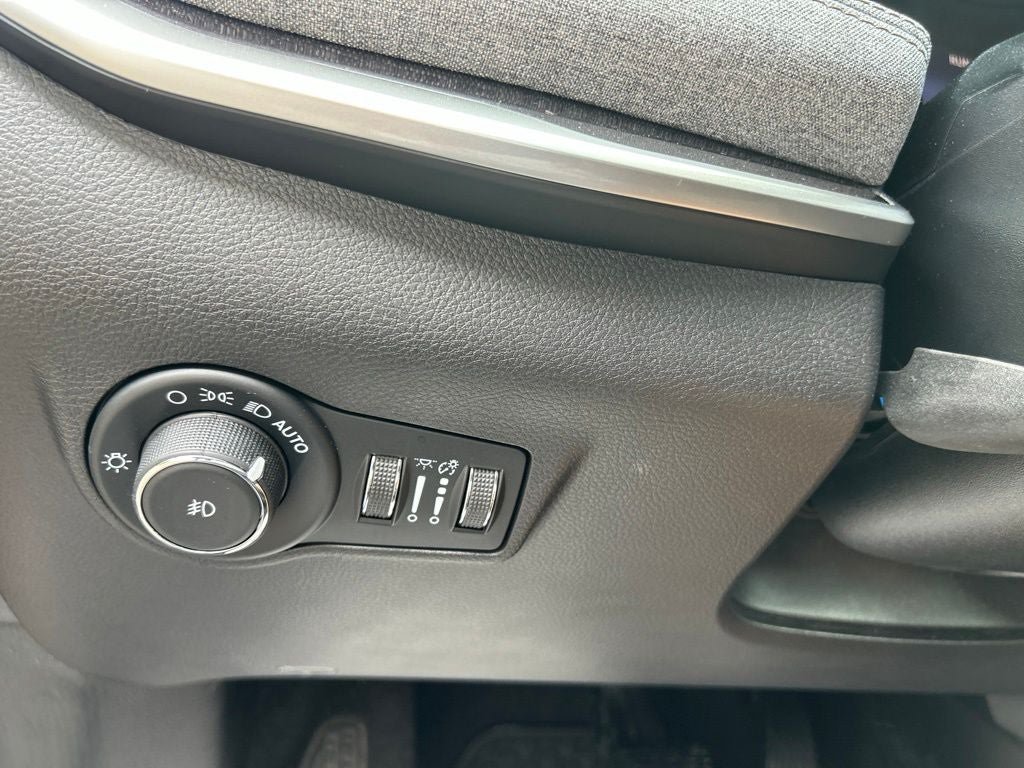 Used 2022 Jeep Compass Latitude AWD/4WD image 13