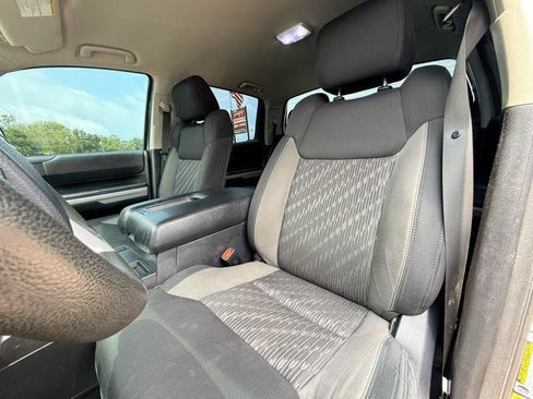 Used 2019 Toyota Tundra SR5 AWD/4WD image 18