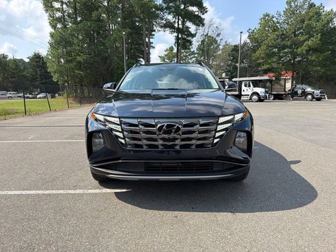 Certified 2023 Hyundai Tucson Limited AWD/4WD image 4