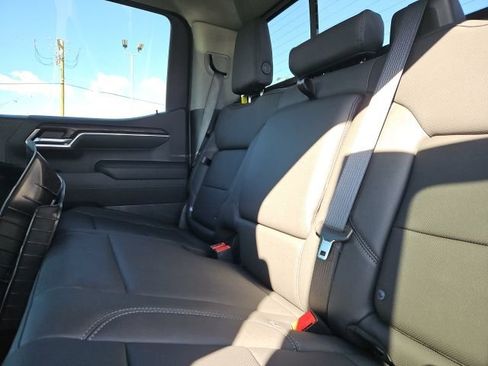 New 2026 GMC Sierra 1500 SLT w/ SLT Premium Package AWD/4WD image 17