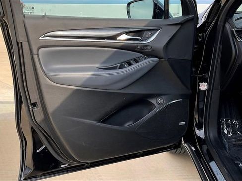 Used 2024 Buick Enclave Premium image 28