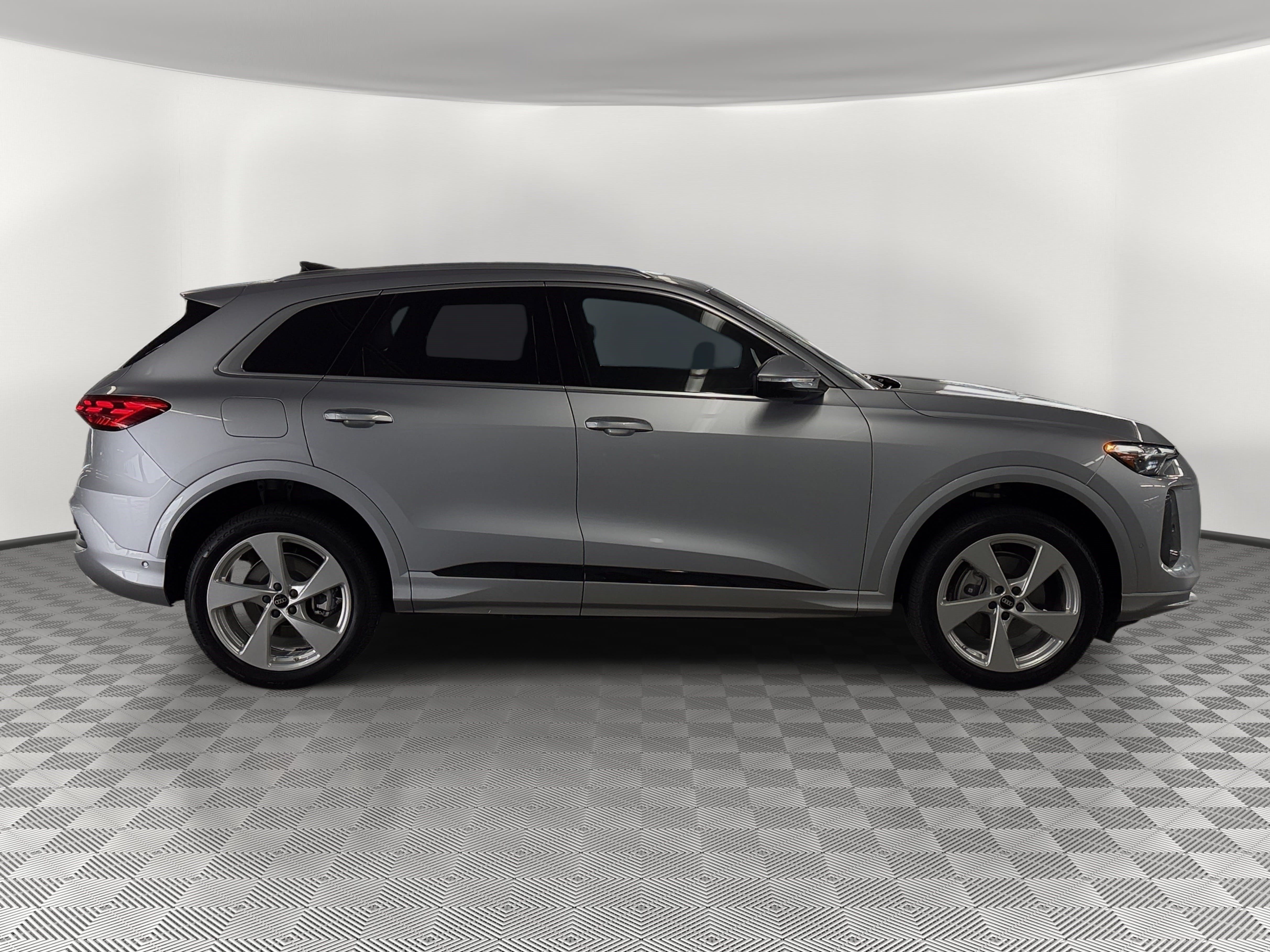 New 2026 Audi Q5 Premium AWD/4WD image 8