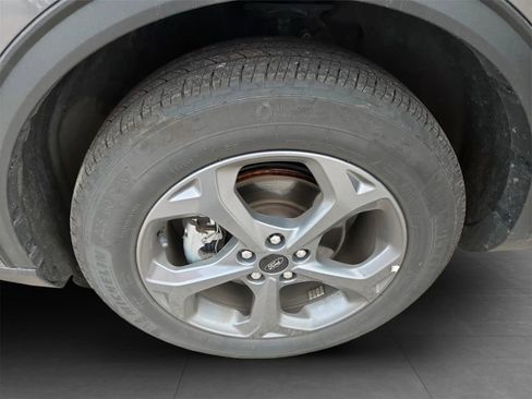 Used 2025 Ford Escape ST-Line AWD/4WD image 35