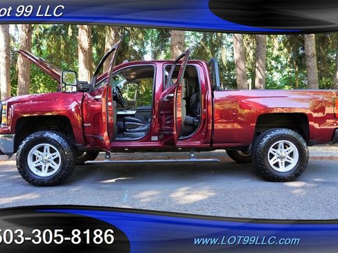 Used 2015 Chevrolet Silverado 1500 LTZ Z71 w/ LTZ Plus Package AWD/4WD image 26