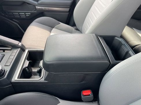 Used 2024 Toyota Tacoma TRD Off-Road image 14