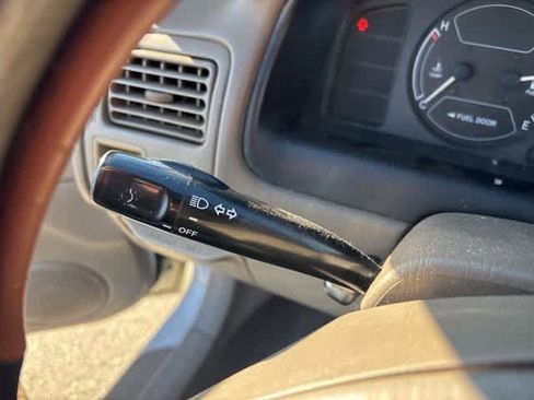 Used 1999 Toyota Corolla CE image 15