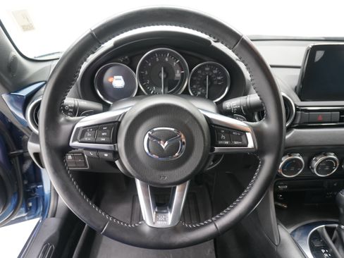 Used 2020 MAZDA MX-5 Miata RF Grand Touring RWD image 13