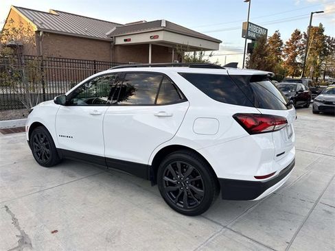 Used 2022 Chevrolet Equinox RS w/ RS Leather Package image 5