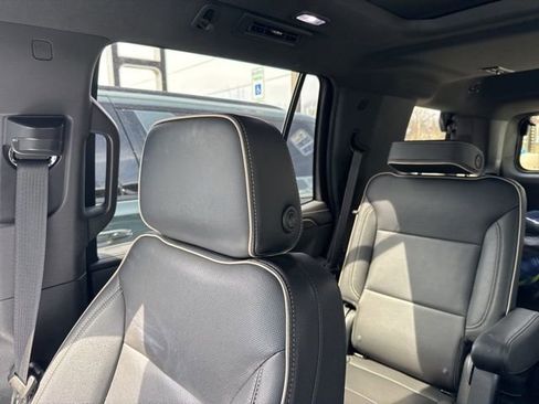 Used 2023 Chevrolet Tahoe Premier image 3