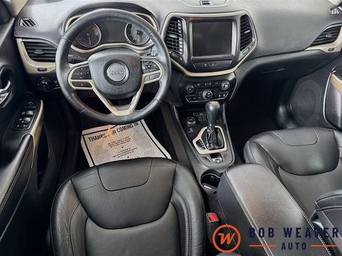 Used 2018 Jeep Cherokee Limited AWD/4WD image 28