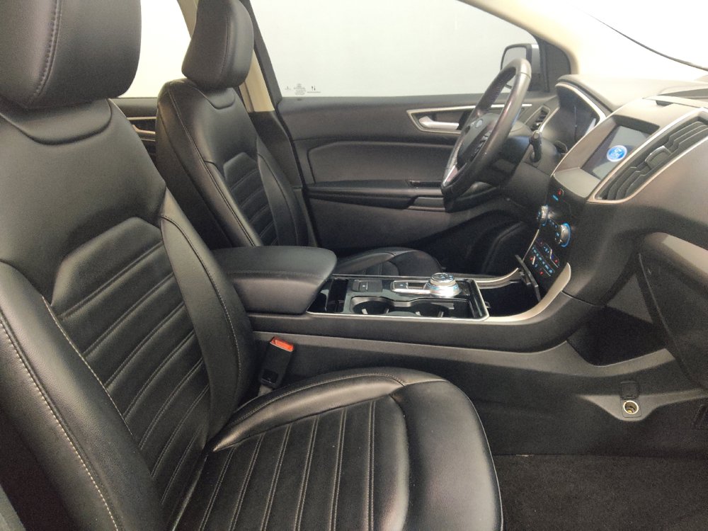 Used 2020 Ford Edge SEL FWD image 21