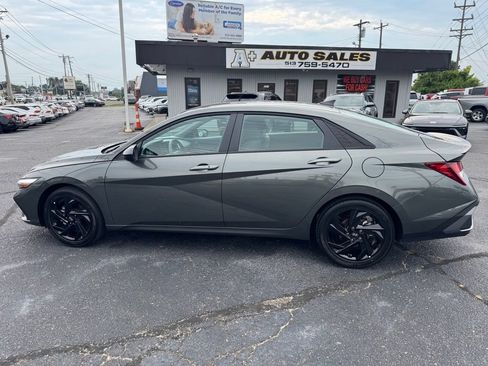 Used 2026 Hyundai Elantra Sport FWD image 9