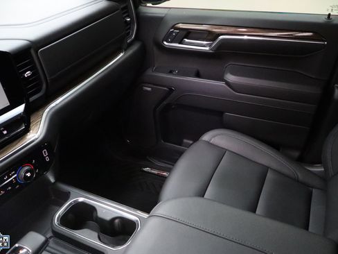 Used 2024 Chevrolet Silverado 1500 LT Trail Boss w/ LT Trail Boss Premium Package image 22