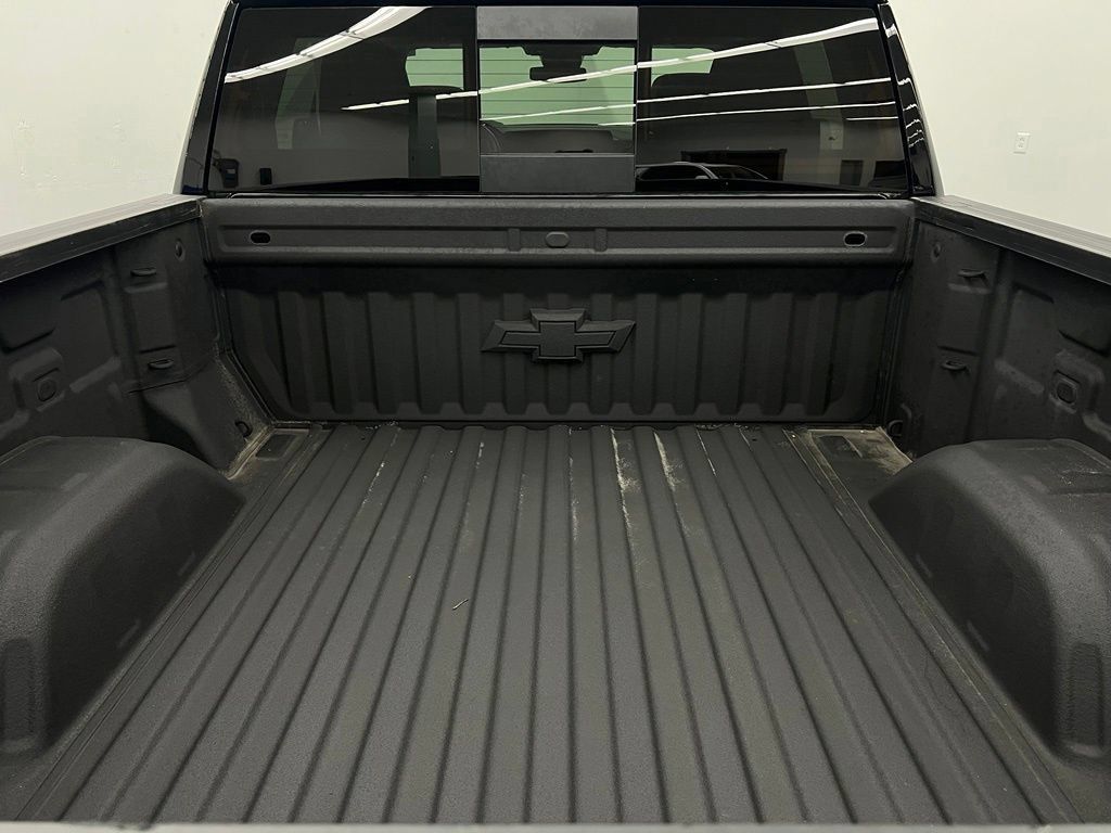 Used 2022 Chevrolet Silverado 1500 RST w/ Redline Edition AWD/4WD image 28