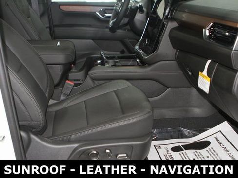 New 2025 GMC Yukon XL Denali w/ Sun & Power Step Package image 23