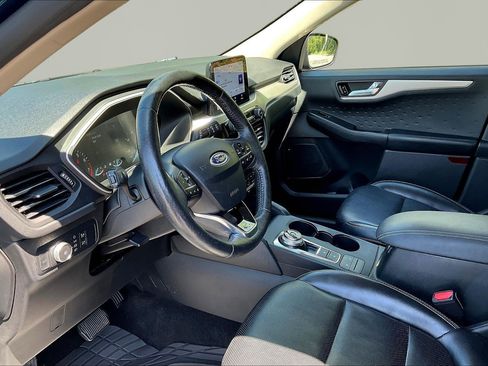 Used 2020 Ford Escape SEL FWD image 17