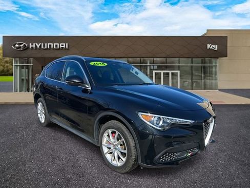 Used 2018 Alfa Romeo Stelvio Ti image 4