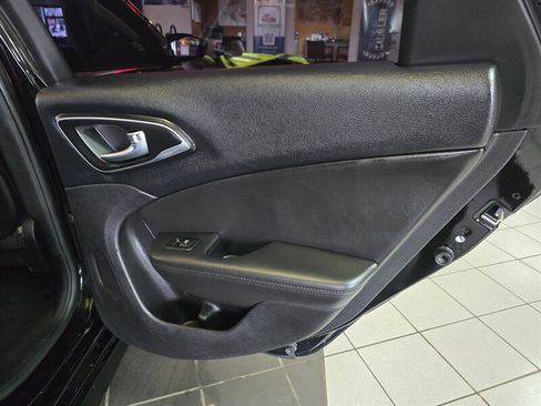 Used 2016 Chrysler 200 C w/ Navigation & Sound Group I image 16