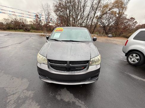 Used 2014 Dodge Grand Caravan SE image 6
