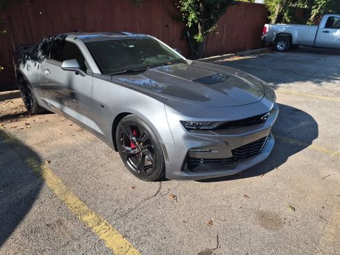 Used 2021 Chevrolet Camaro SS RWD image 15
