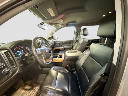 Used 2018 Chevrolet Silverado 1500 LTZ w/ Sport Package AWD/4WD image 23
