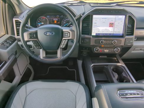 Certified 2022 Ford F250 Limited w/ FX4 Off-Road Package image 13