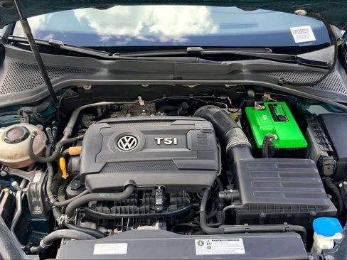 Used 2019 Volkswagen GTI SE w/ SE Experience Package FWD image 9