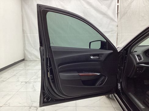 Used 2015 Acura TLX image 18