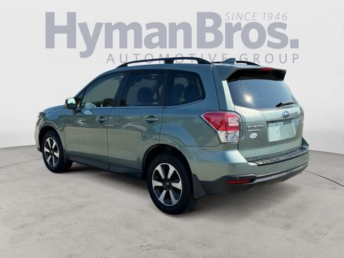 Used 2017 Subaru Forester 2.5i Limited AWD/4WD image 6