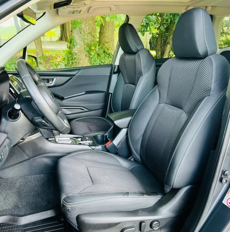 Used 2020 Subaru Forester Premium AWD/4WD image 10