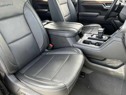 Used 2024 GMC Sierra 1500 Denali image 28