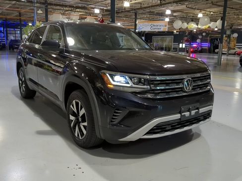 Used 2020 Volkswagen Atlas Cross Sport SE AWD/4WD image 5