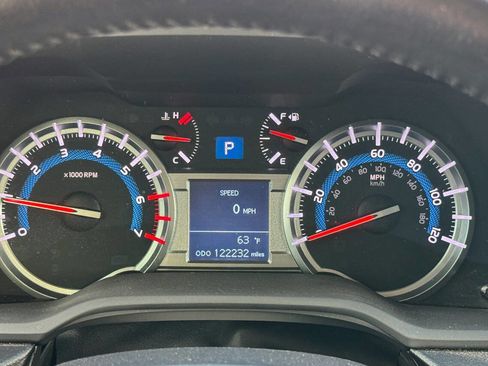 Used 2014 Toyota 4Runner Trail AWD/4WD image 23