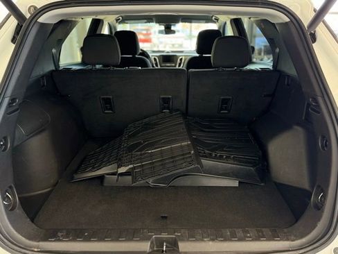 Used 2023 Chevrolet Equinox LT AWD/4WD image 37