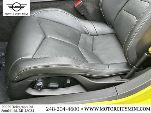 Used 2023 Chevrolet Corvette Stingray Preferred Conv w/ Z51 Performance Package RWD image 22