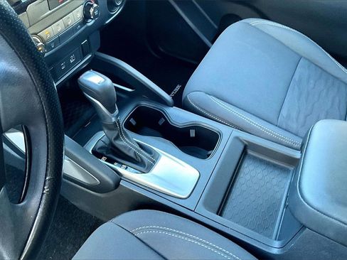 Used 2022 Nissan Frontier SV image 5