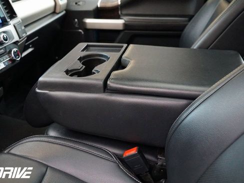 Used 2022 Ford F350 Lariat w/ Tremor Off-Road Package image 23