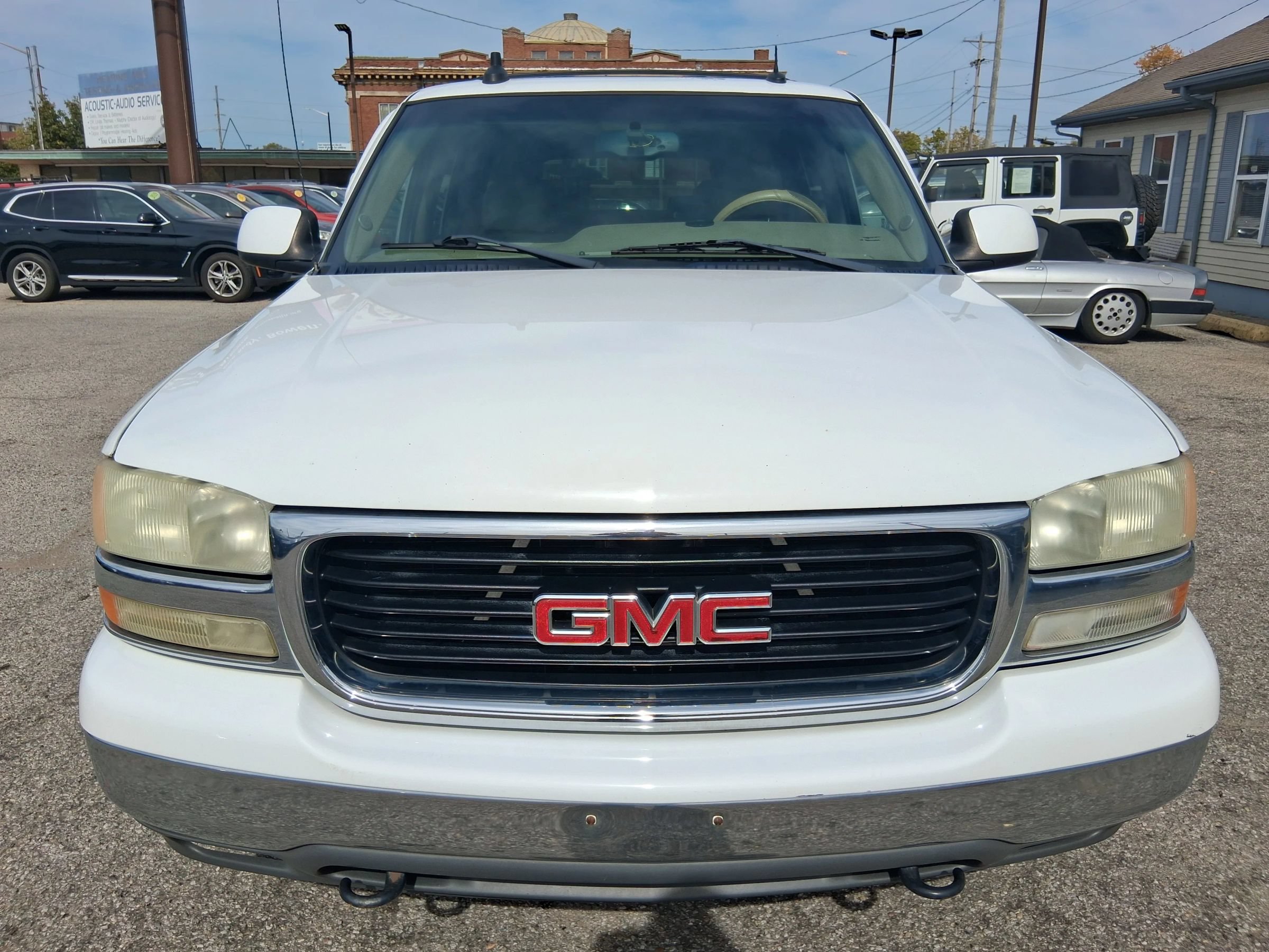 Used 2003 GMC Yukon XL SLT w/ 1SD Preferred Equipment Group AWD/4WD image 8