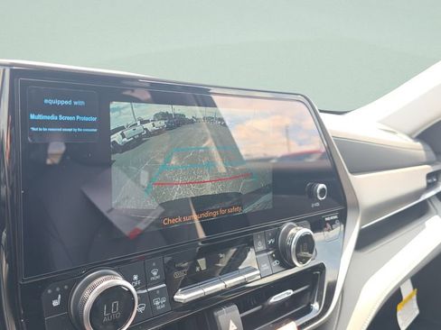 New 2026 Toyota Highlander XLE AWD/4WD image 18