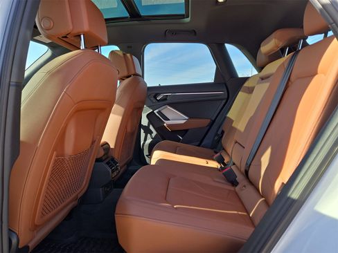 Certified 2024 Audi Q3 2.0T Premium Plus image 13