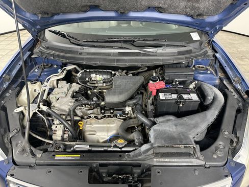 Used 2011 Nissan Rogue SV w/ Premium Pkg FWD image 33