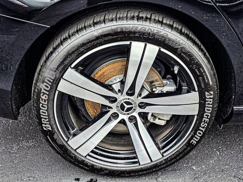 Used 2025 Mercedes-Benz C 300 4MATIC Sedan image 8