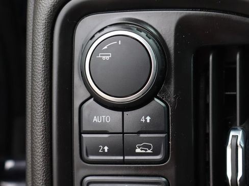 Used 2023 Chevrolet Silverado 1500 Custom AWD/4WD image 16
