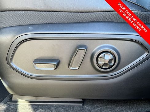 New 2025 Jeep Grand Cherokee Limited w/ Luxury Tech Group II image 21