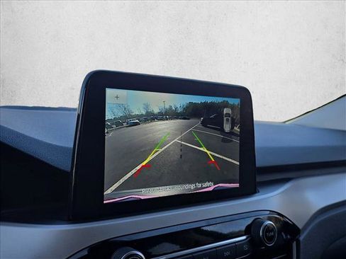 Used 2022 Ford Escape SEL w/ Technology Package image 13