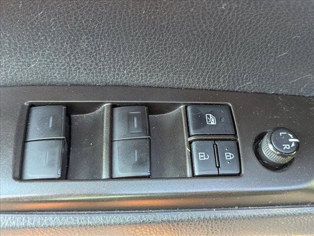 Used 2022 Toyota Camry LE FWD image 10