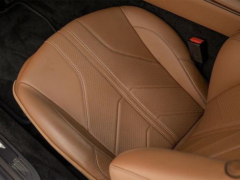 New 2025 Aston Martin V8 Vantage Coupe image 33