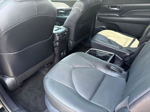 Certified 2024 Toyota Grand Highlander AWD image 26