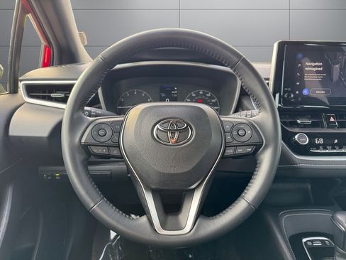Used 2023 Toyota Corolla SE w/ SE Premium Package FWD image 13