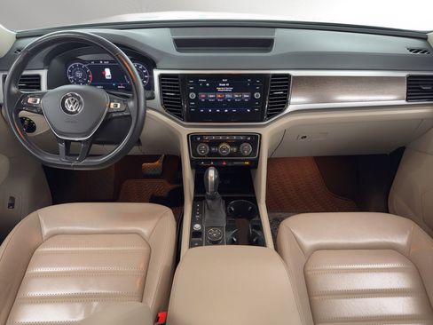 Used 2018 Volkswagen Atlas SEL Premium image 19